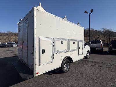 Used 2015 GMC Savana 3500 - photo 1