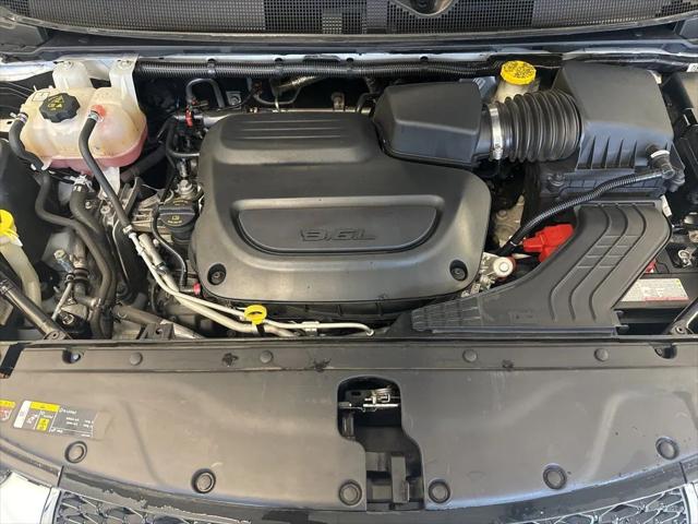 Used 2023 Chrysler Pacifica - photo 9