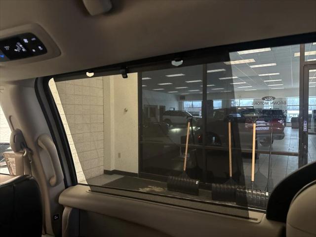 Used 2023 Chrysler Pacifica - photo 17