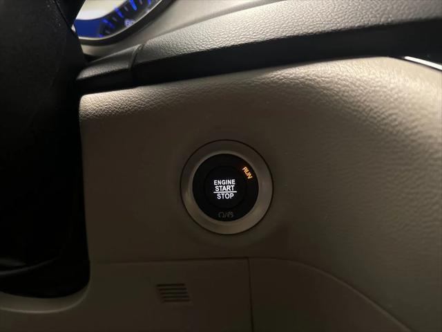 Used 2023 Chrysler Pacifica - photo 21
