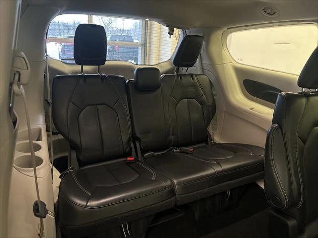 Used 2023 Chrysler Pacifica - photo 23