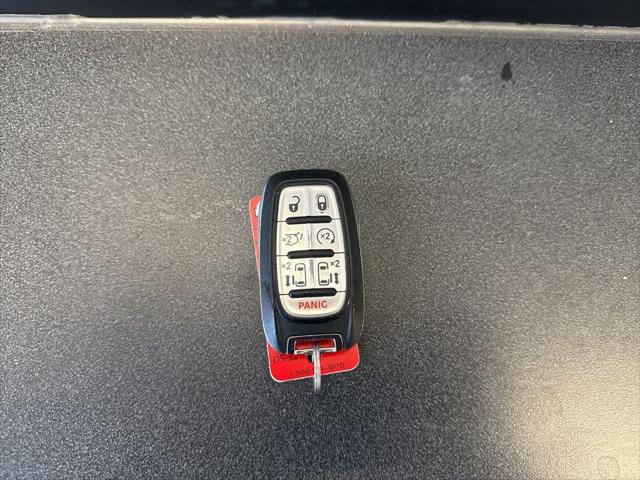 Used 2023 Chrysler Pacifica - photo 27