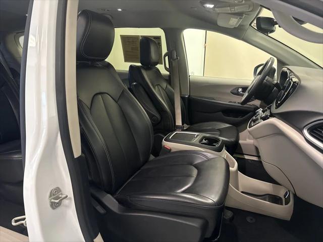 Used 2023 Chrysler Pacifica - photo 36