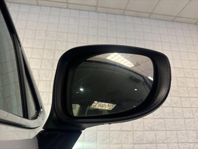 Used 2023 Chrysler Pacifica - photo 37