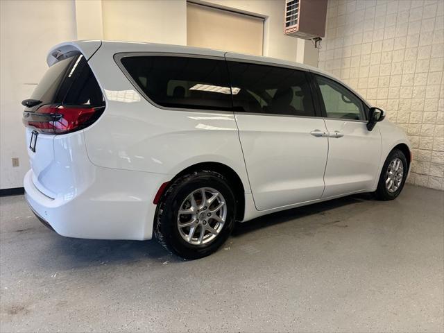 Used 2023 Chrysler Pacifica - photo 50
