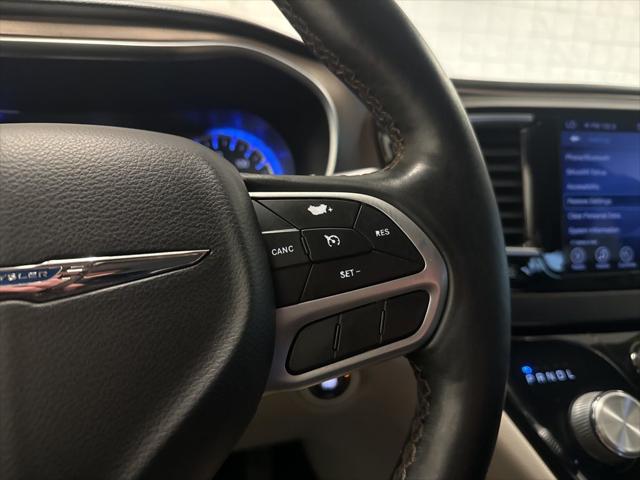 Used 2017 Chrysler Pacifica - photo 35