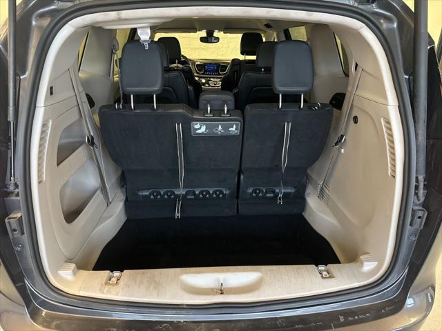 Used 2017 Chrysler Pacifica - photo 39