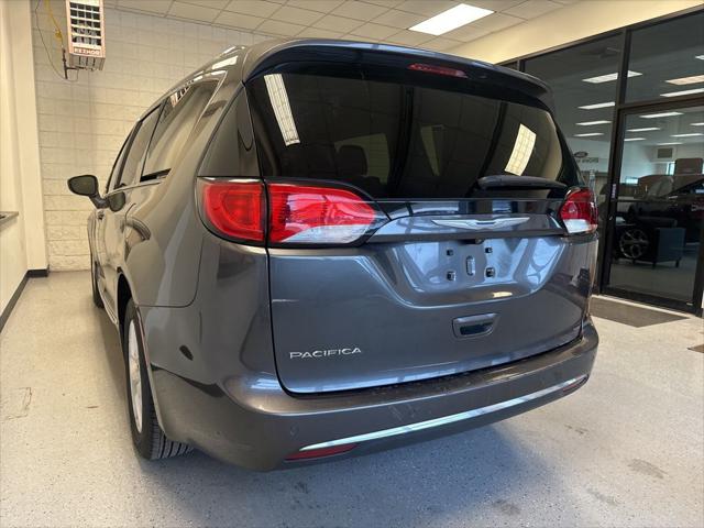 Used 2017 Chrysler Pacifica - photo 47
