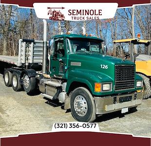 Used 2012 Mack CHU613 - photo 1