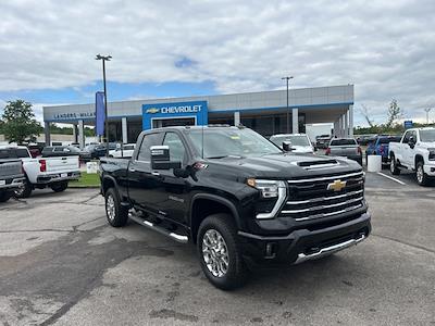 New 2025 Chevrolet Silverado 2500 LT Crew Cab 4WD Pickup for sale #5C0224 - photo 1