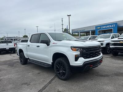 New 2025 Chevrolet Silverado 1500 Custom Crew Cab 4WD Pickup for sale #5C6088 - photo 1