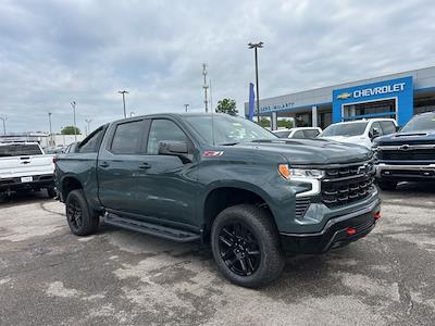 New 2025 Chevrolet Silverado 1500 LT Crew Cab 4WD Pickup for sale #5C8158 - photo 1