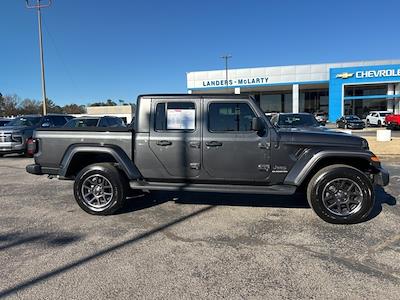 Used 2021 Jeep Gladiator Overland Crew Cab for sale #5K9145A - photo 2
