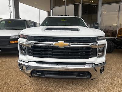 2026 Chevrolet Silverado 3500 Crew Cab 4WD Cab Chassis for sale #6C2315 - photo 2