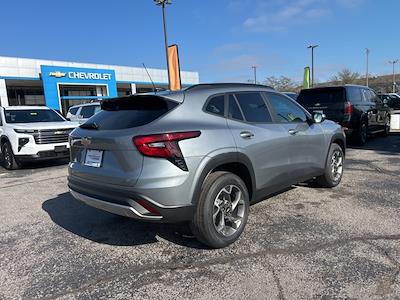 2026 Chevrolet Trax FWD SUV for sale #6J4134 - photo 2