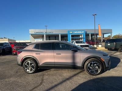 New 2026 Chevrolet Equinox EV LT for sale #6L1705 - photo 2