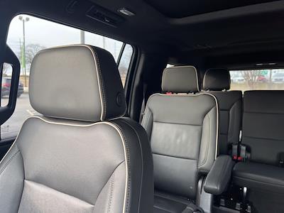 Used 2022 Chevrolet Suburban - photo 1