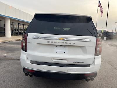 Used 2022 Chevrolet Suburban - photo 1