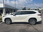 2021 Toyota Highlander FWD SUV for sale #6T3510AA - photo 3