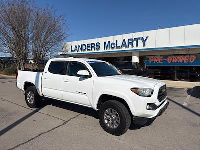 Used 2018 Toyota Tacoma - photo 1
