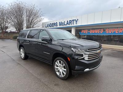Used 2023 Chevrolet Suburban - photo 1