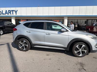 Used 2018 Hyundai Tucson - photo 1
