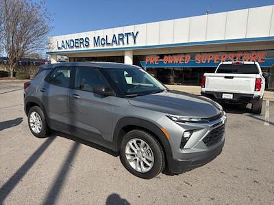 Used 2024 Chevrolet Trailblazer - photo 1