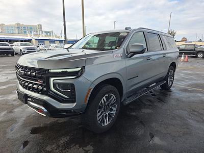 Used 2025 Chevrolet Suburban - photo 1