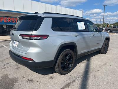 2023 Jeep Grand Cherokee L 4WD SUV for sale #T226177 - photo 2