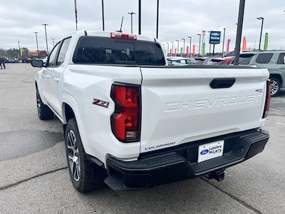 2024 Chevrolet Colorado Crew Cab 4WD Pickup for sale #T226368 - photo 2