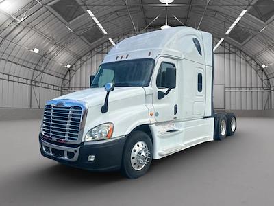 Used 2017 Freightliner Cascadia Detroit Diesel DD15 Semi Truck with Sleeper Cab for sale #P14740 - photo 1