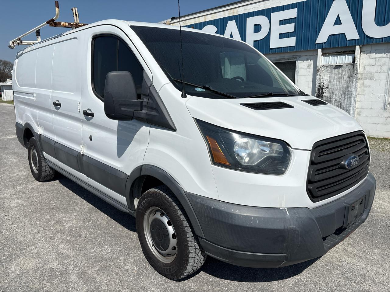 Used 2016 Ford Transit 250 - photo 12