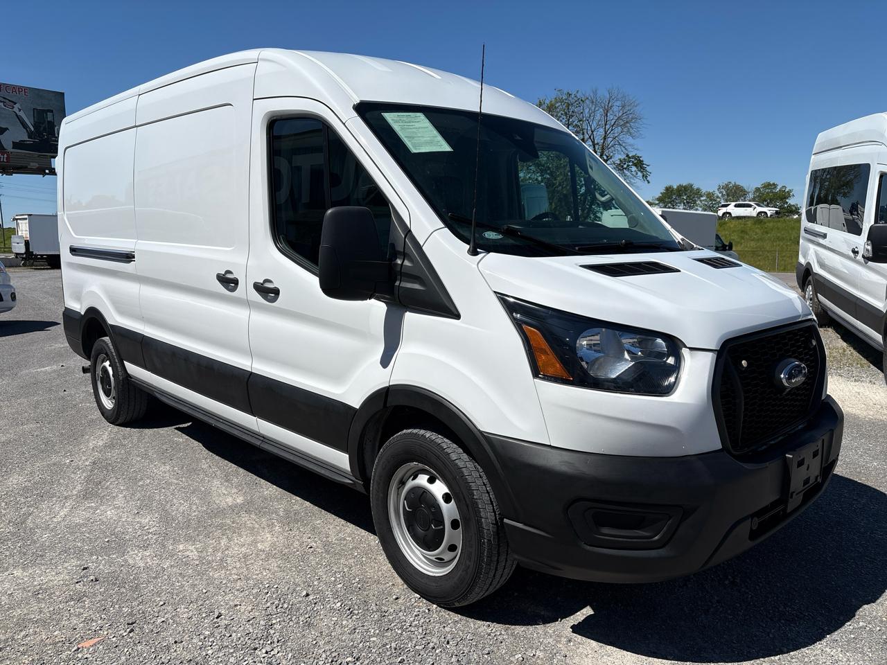 Used 2022 Ford Transit 250 - photo 1