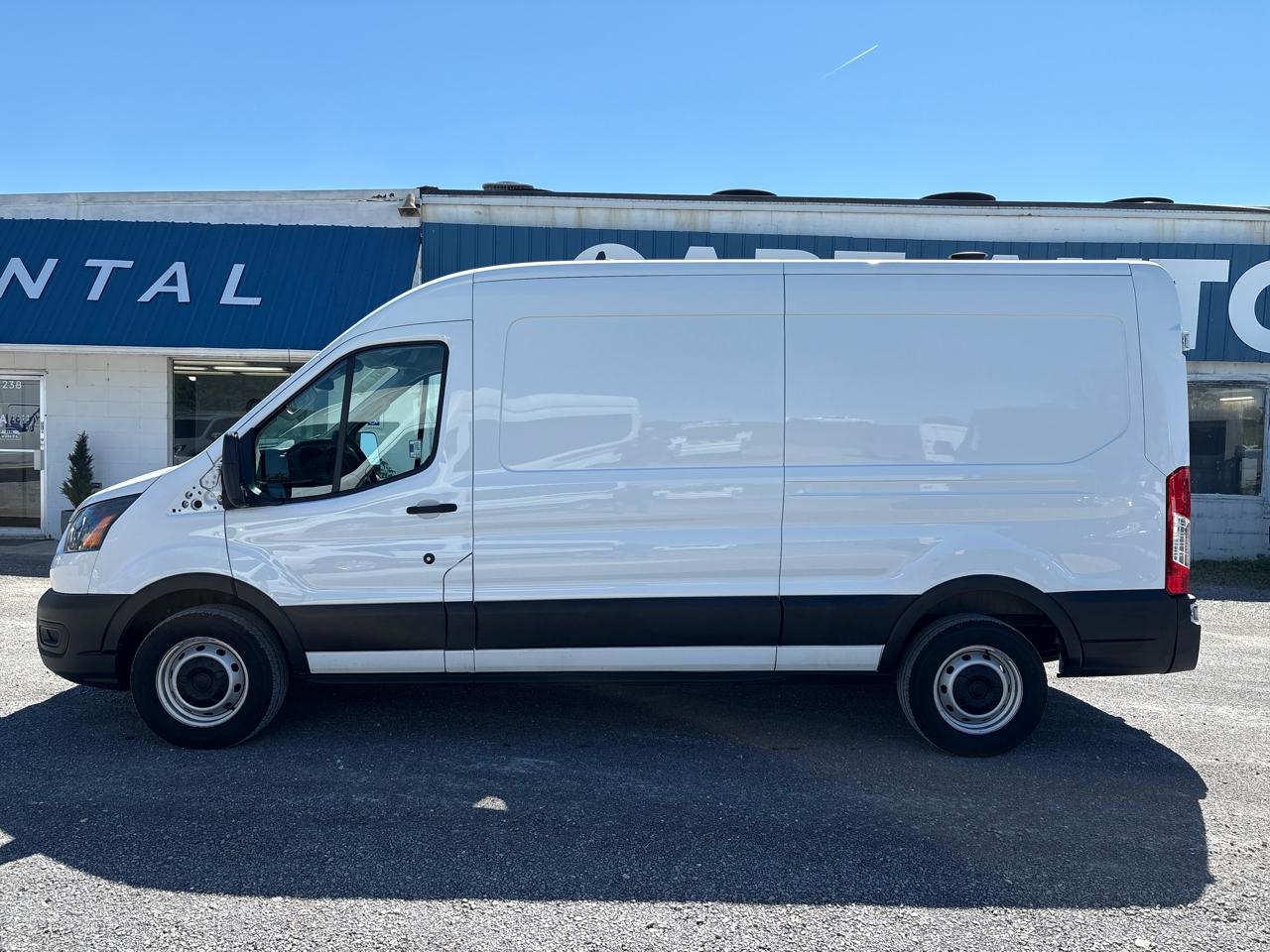 Used 2022 Ford Transit 250 - photo 2