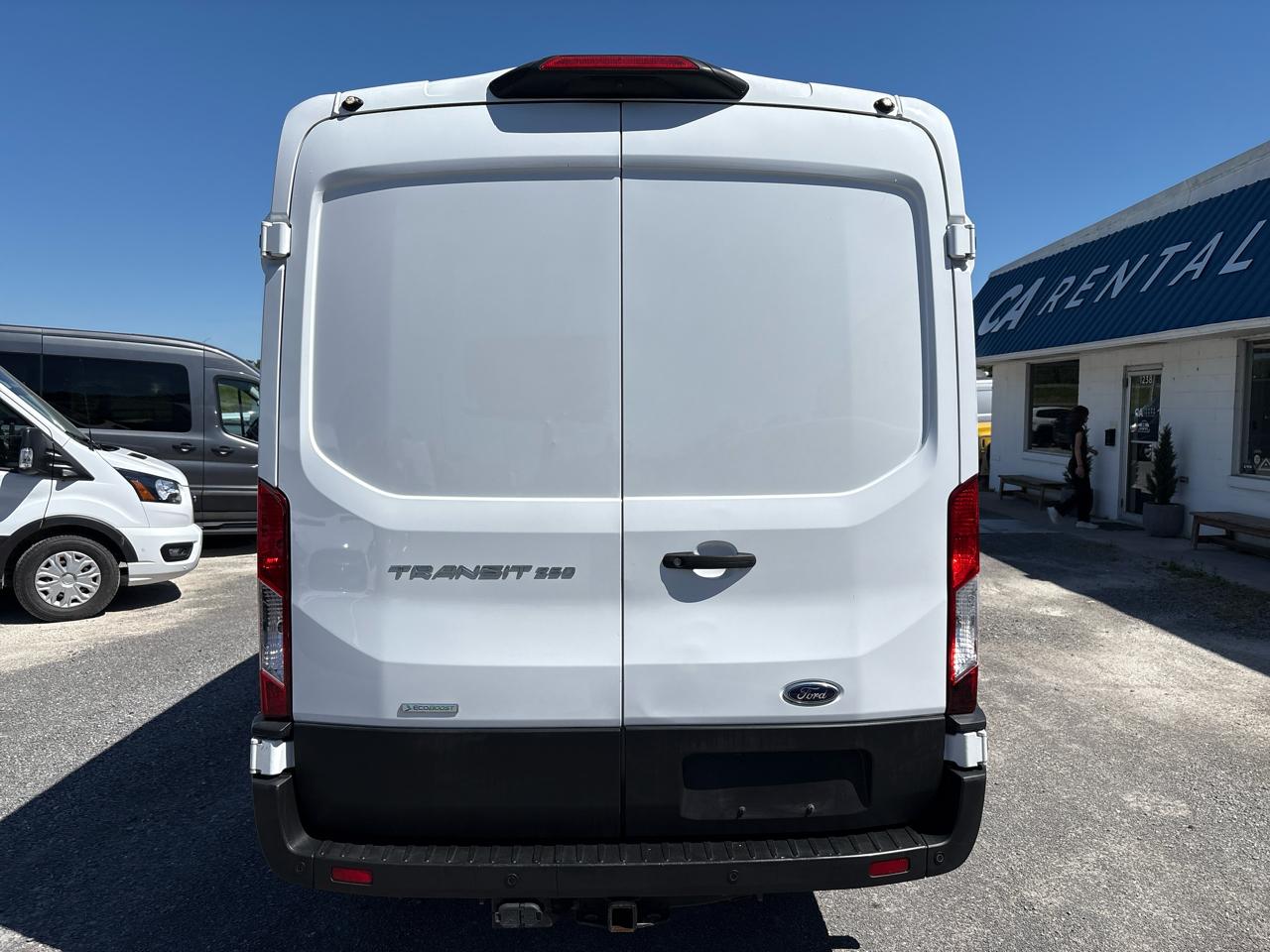 Used 2022 Ford Transit 250 - photo 7