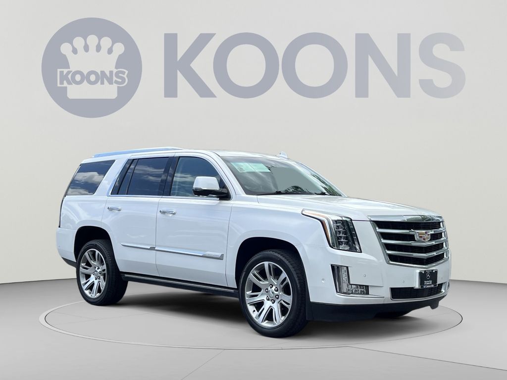 Used 2018 Cadillac Escalade - photo 2