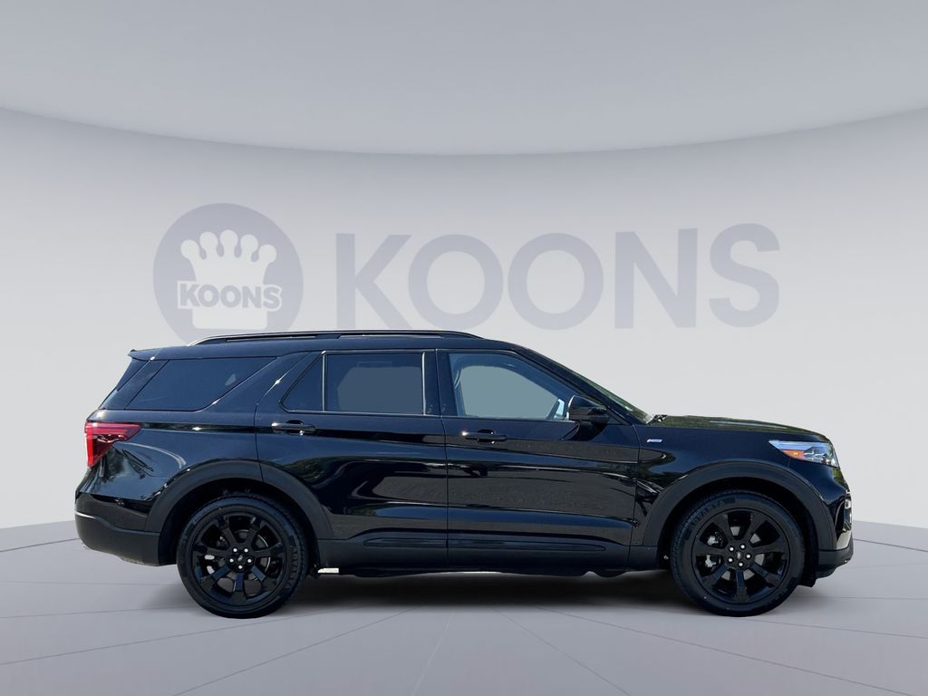 Used 2023 Ford Explorer - photo 2