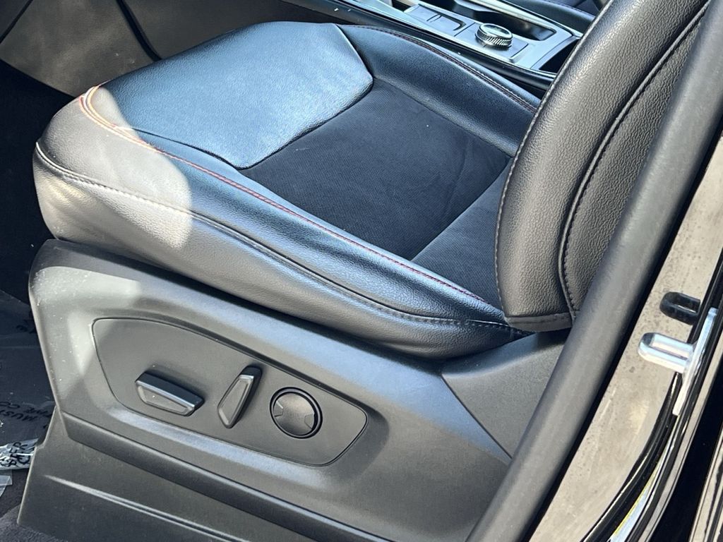 Used 2023 Ford Explorer - photo 8