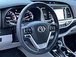 2018 Toyota Highlander AWD SUV for sale #M17944A - photo 11