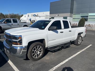 Used 2018 Chevrolet Silverado 1500 - photo 1