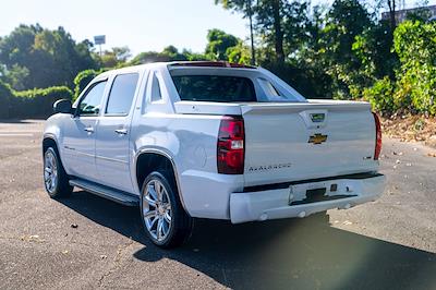 Used 2011 Chevrolet Avalanche LTZ for sale #13342 - photo 2