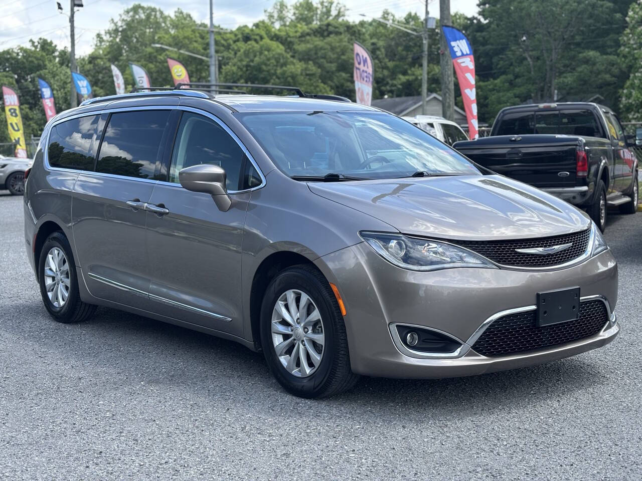 Used 2018 Chrysler Pacifica - photo 7