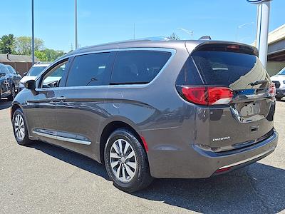 2020 Chrysler Pacifica FWD Minivan for sale #26QX152A - photo 2