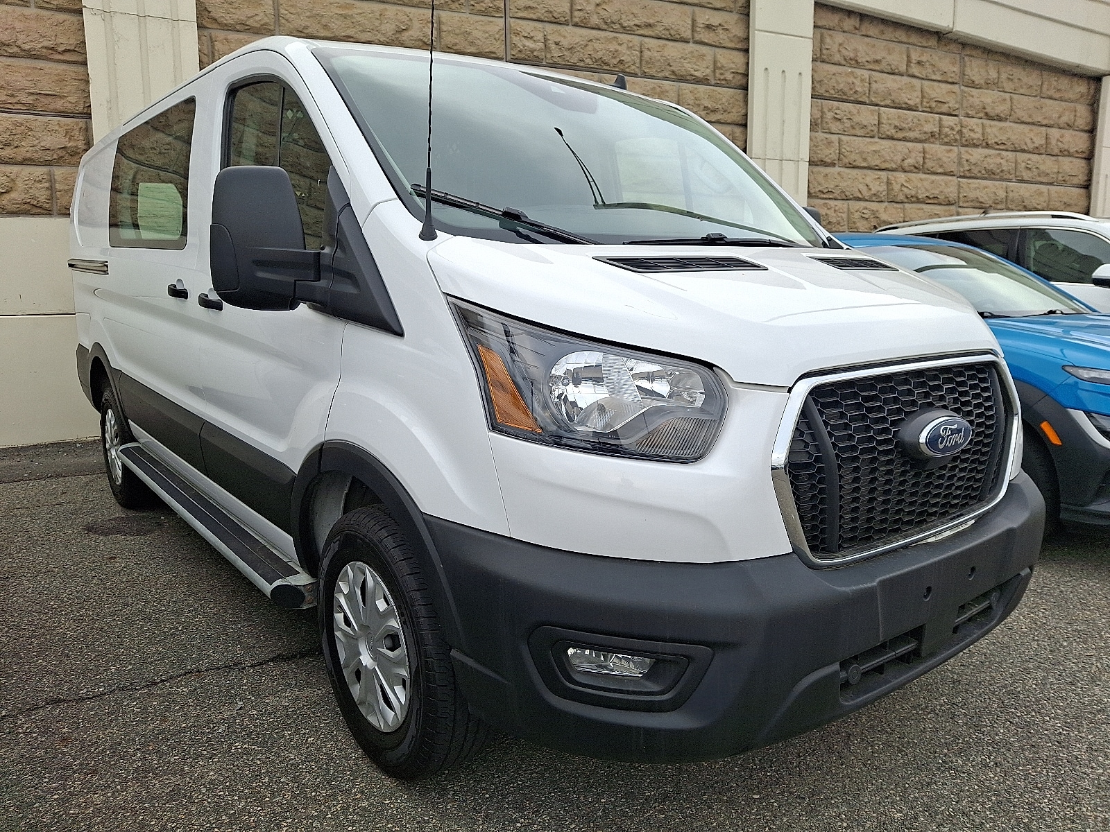 Used 2024 Ford Transit 250 - photo 6