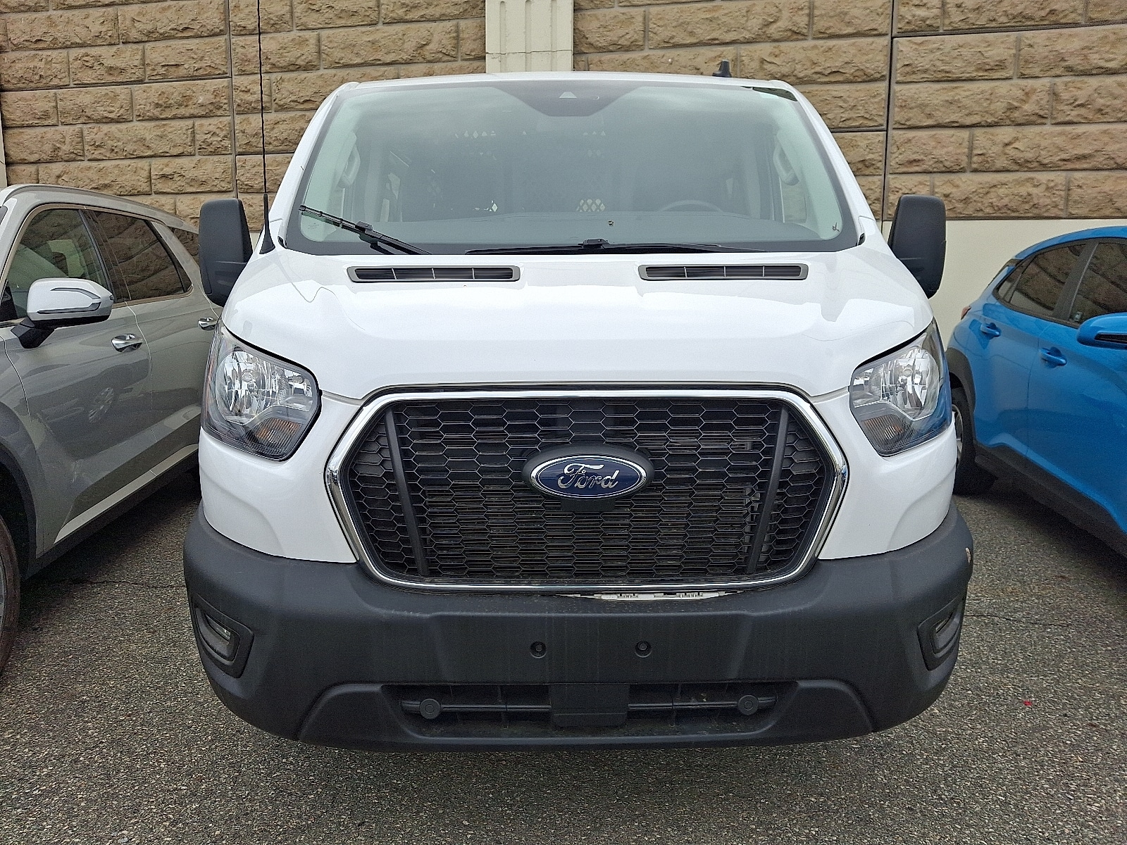 Used 2024 Ford Transit 250 - photo 1