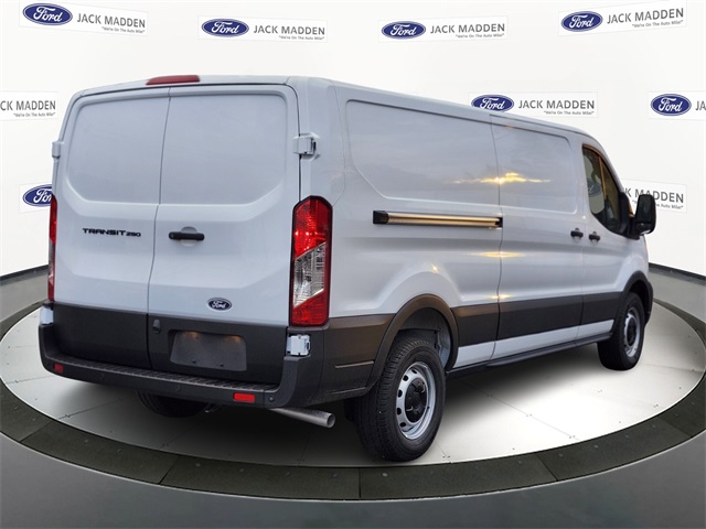 New 2026 Ford Transit 250 - photo 8