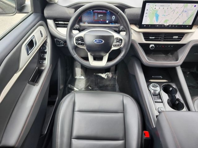 Used 2025 Ford Explorer - photo 14