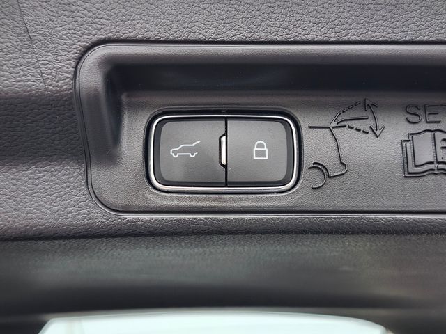 Used 2025 Ford Explorer - photo 36