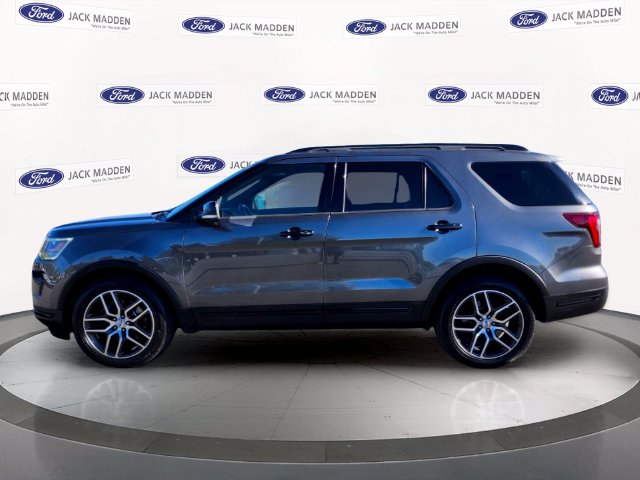 Used 2018 Ford Explorer - photo 2