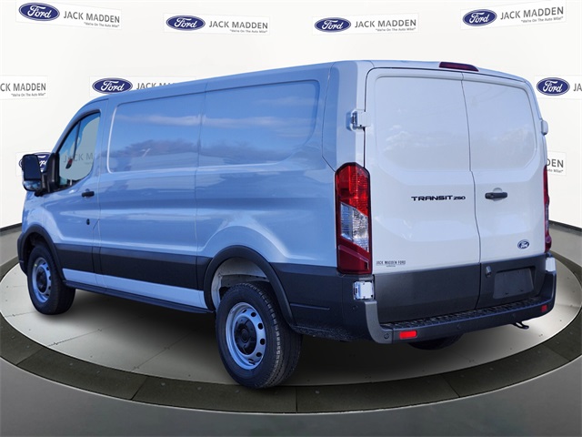 New 2026 Ford Transit 250 - photo 5